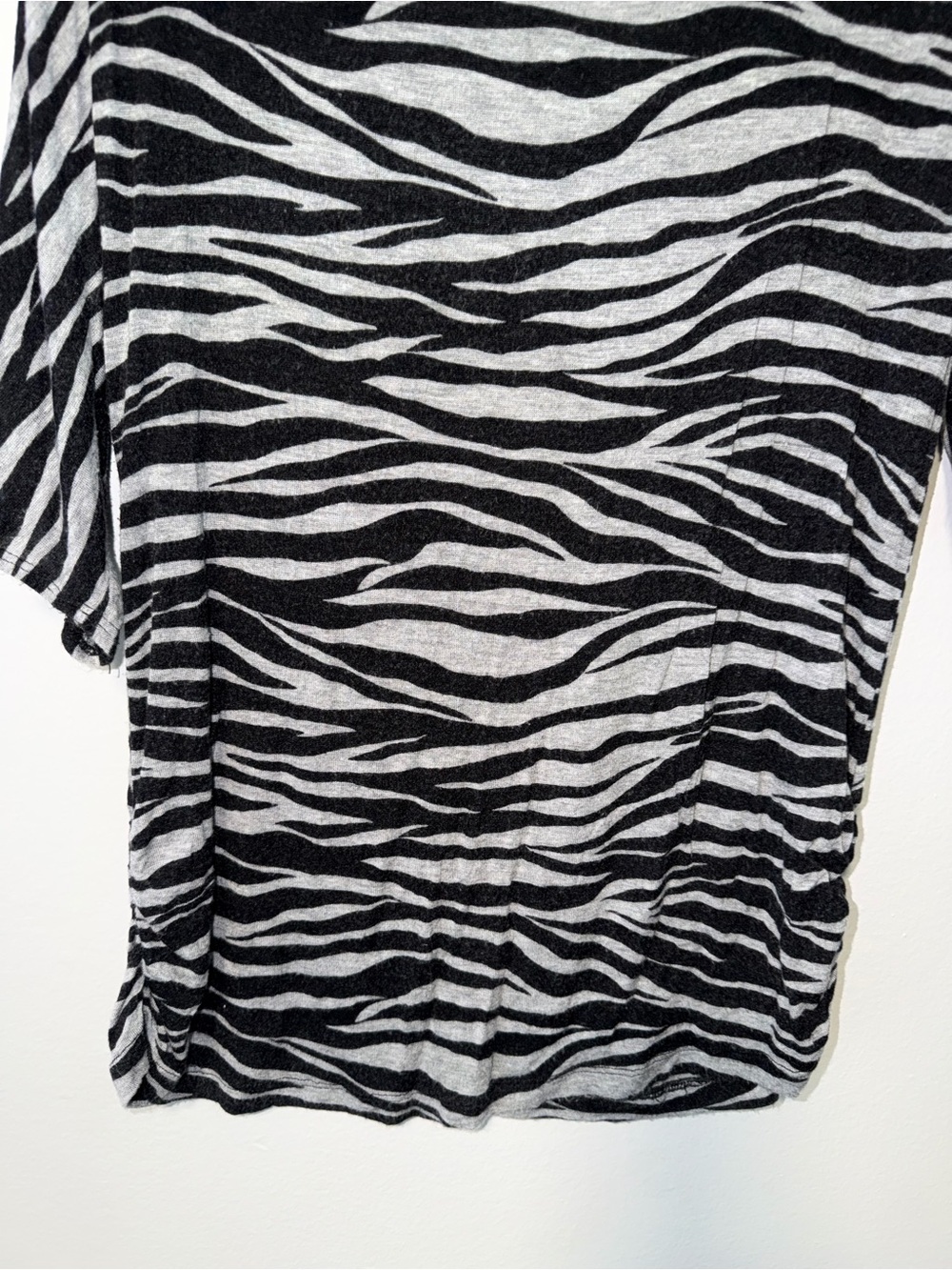 julie's closet Black & Gray Zebra Scoop Neck Short Sleeve Top - Picture 2 of 6